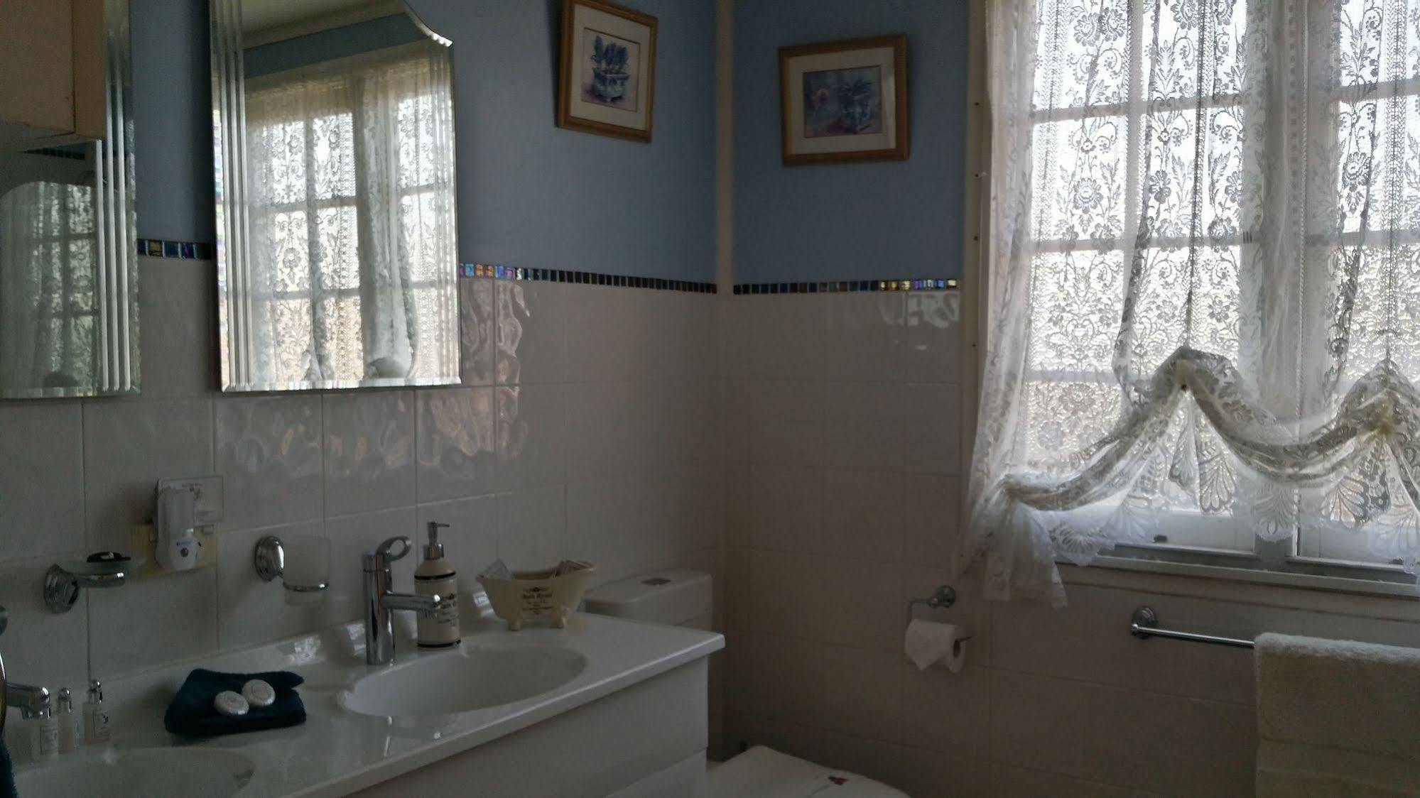 Andavine House - Bed & Breakfast Графтън Екстериор снимка